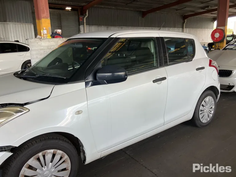 2013 Suzuki Swift Used VIN JSAFZC82S00138077 – photo 28