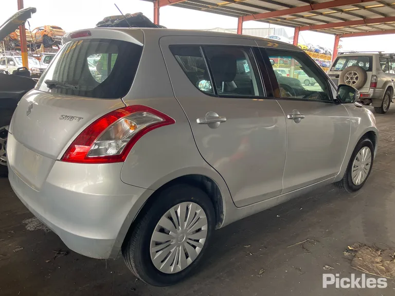 2014 Suzuki Swift Used VIN JSAFZC82S00301897 – interior seats