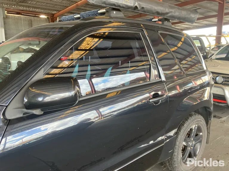 2009 Suzuki Grand Vitara Used VIN JSAJTAA4V00140883 – undercarriage