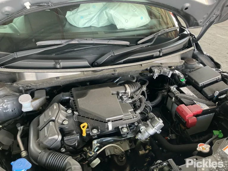 2024 Suzuki Swift Damaged VIN JSAZCEDS600158750 – interior seats