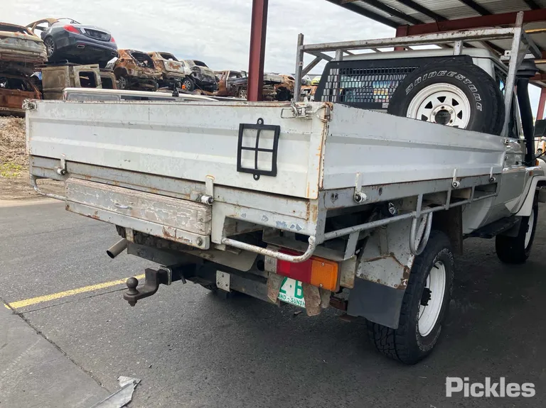1993 Toyota Landcruiser Used VIN JT731UJ7508500225 – photo 30
