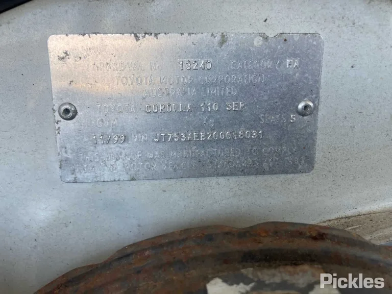 1999 Toyota Corolla Damaged VIN JT753AEB200018031 – exterior detail