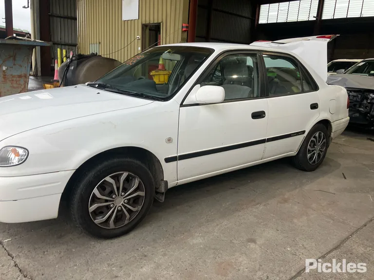 2001 Toyota Corolla Used VIN JT753AEB200069755 – photo 22
