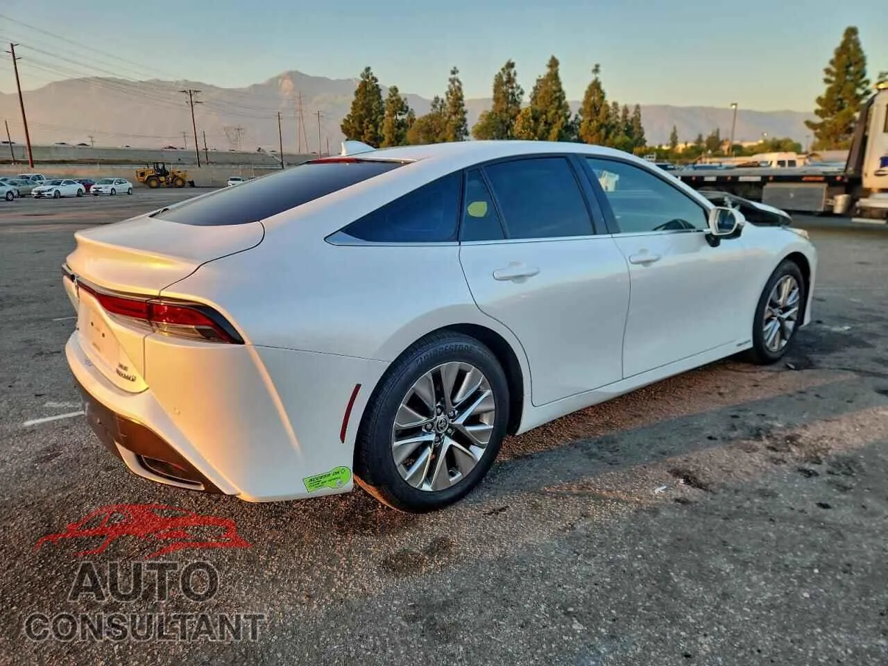 2023 TOYOTA MIRAI Damaged VIN JTDAAAAA2PA008586 – side profile 2023 TOYOTA MIRAI Damaged VIN JTDAAAAA2PA008586 – side profile