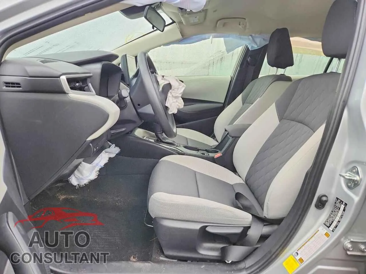 2024 TOYOTA COROLLA Damaged VIN JTDB4MEE4R3022331 – exterior detail
