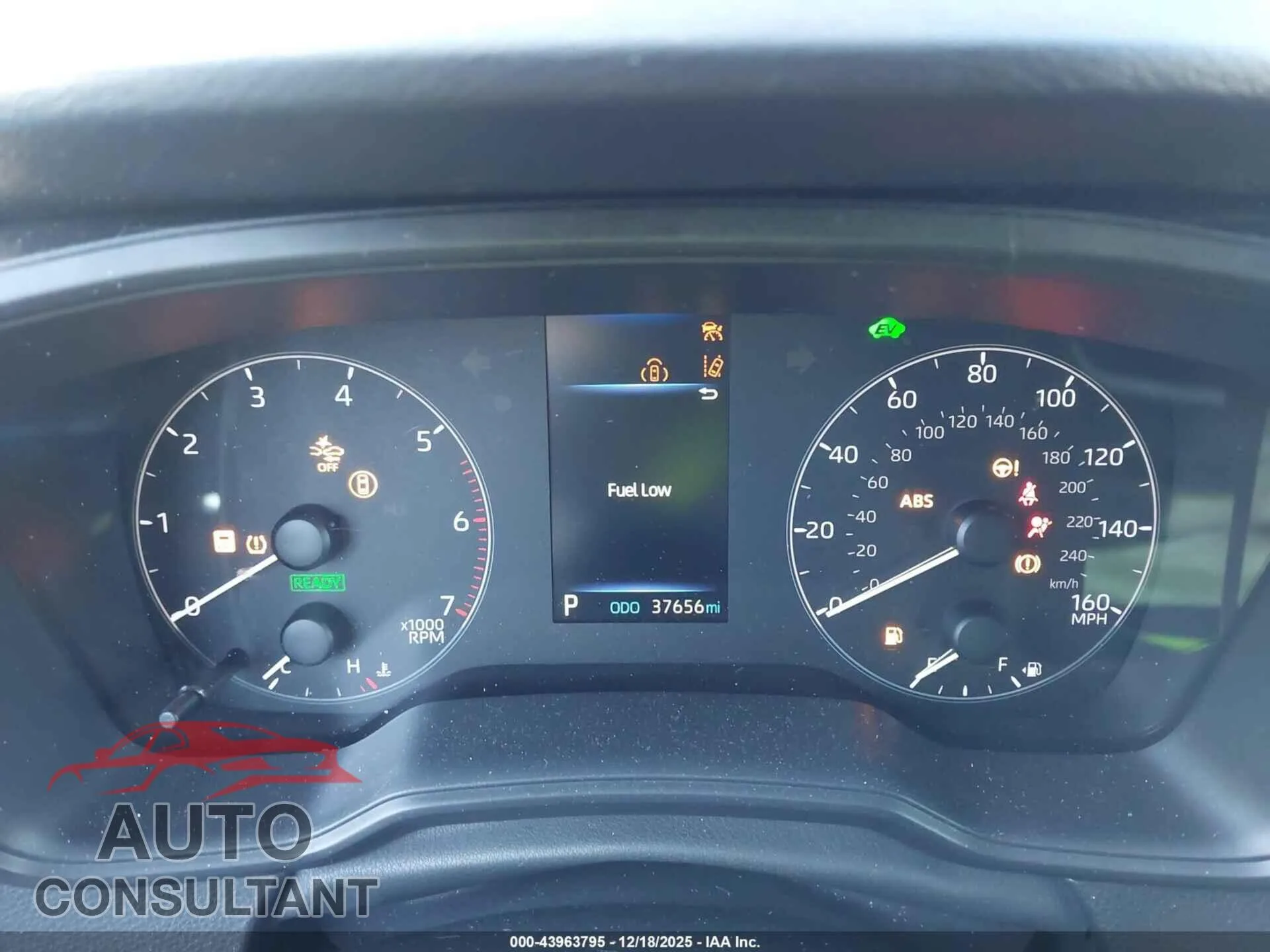 2025 TOYOTA COROLLA Damaged VIN JTDBCMFE7S3096415 – exterior detail