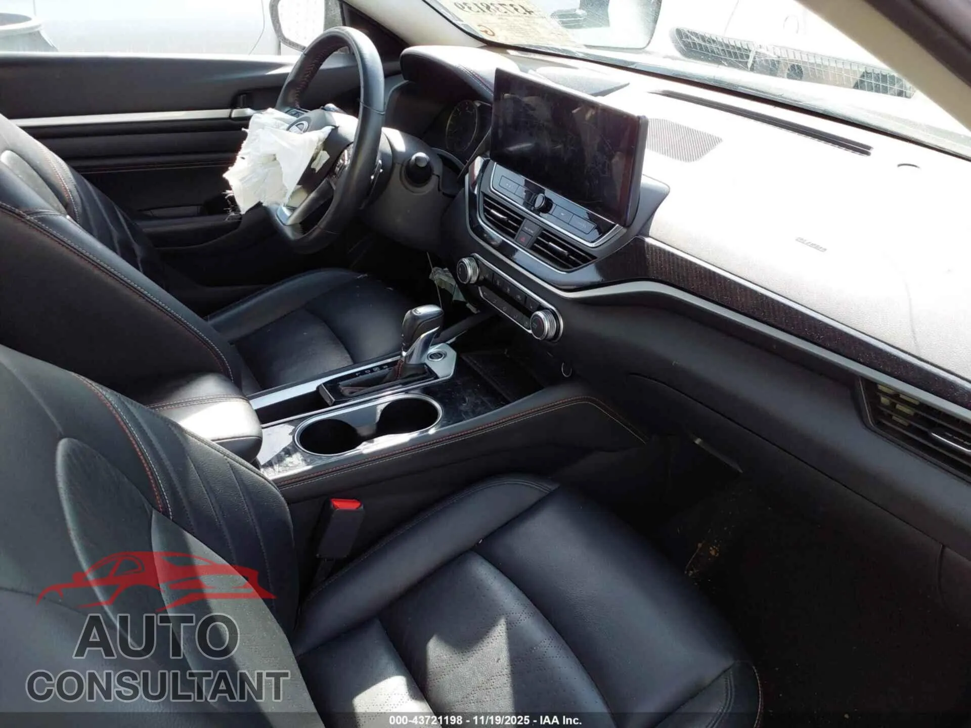2021 TOYOTA COROLLA Damaged VIN JTDEPMAE6MJ126396 – interior seats 2021 TOYOTA COROLLA Damaged VIN JTDEPMAE6MJ126396 – interior seats