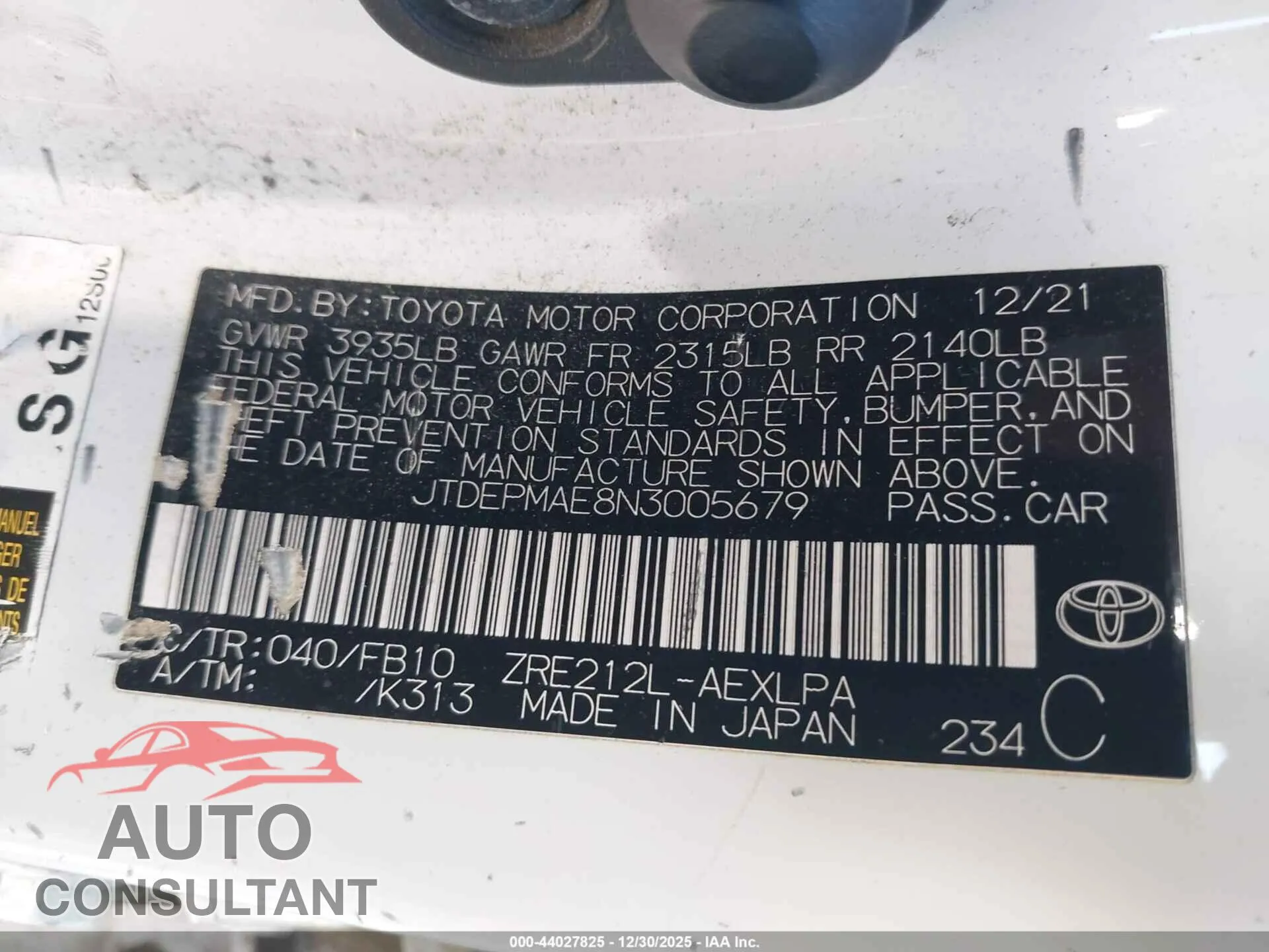 2022 TOYOTA COROLLA Damaged VIN JTDEPMAE8N3005679 – trunk area