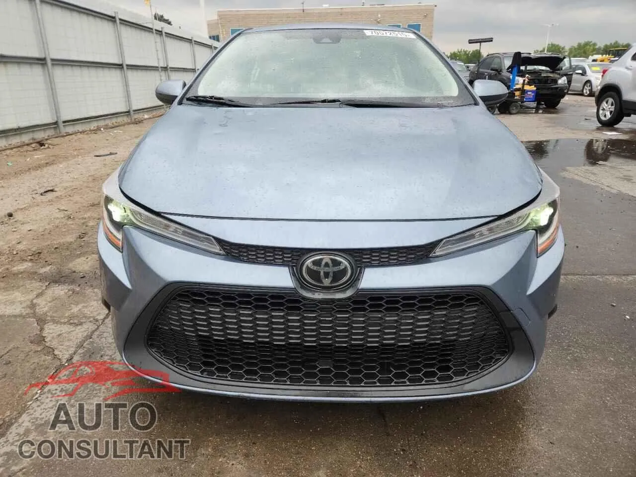 2020 TOYOTA COROLLA Damaged VIN JTDEPRAE3LJ043827 – interior seats