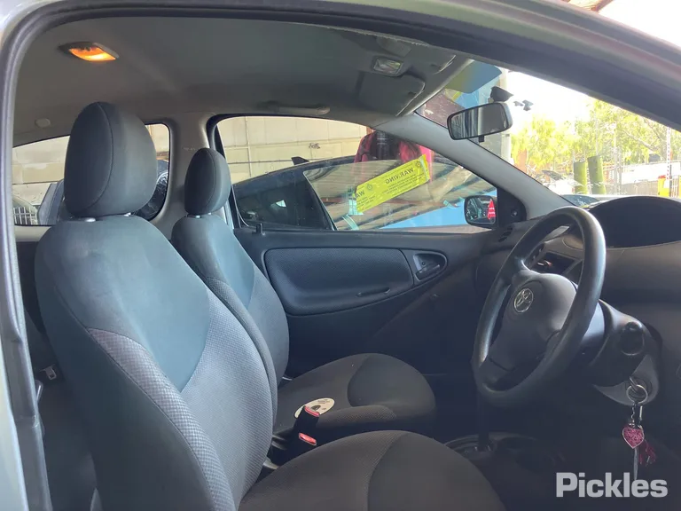 2005 Toyota Echo Used VIN JTDJW133600246713 – rear exterior 2005 Toyota Echo Used VIN JTDJW133600246713 – rear exterior