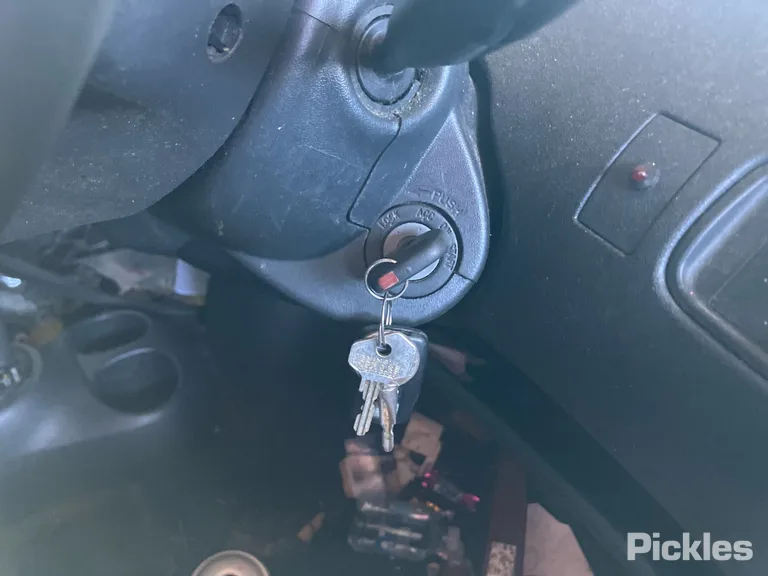 2004 Toyota Echo Used VIN JTDJW133900221238 – trunk area 2004 Toyota Echo Used VIN JTDJW133900221238 – trunk area