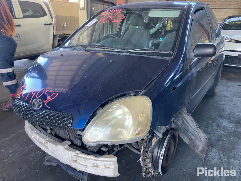 2004 Toyota Echo Used VIN JTDJW133900221238 – photo 15 2004 Toyota Echo Used VIN JTDJW133900221238 – photo 15