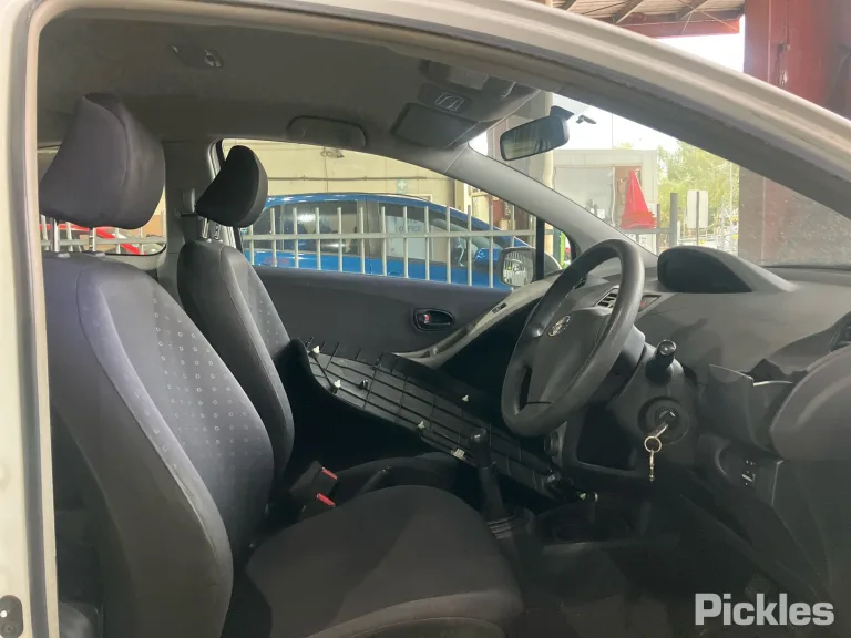 2007 Toyota Yaris Damaged VIN JTDJW923705069818 – trunk area