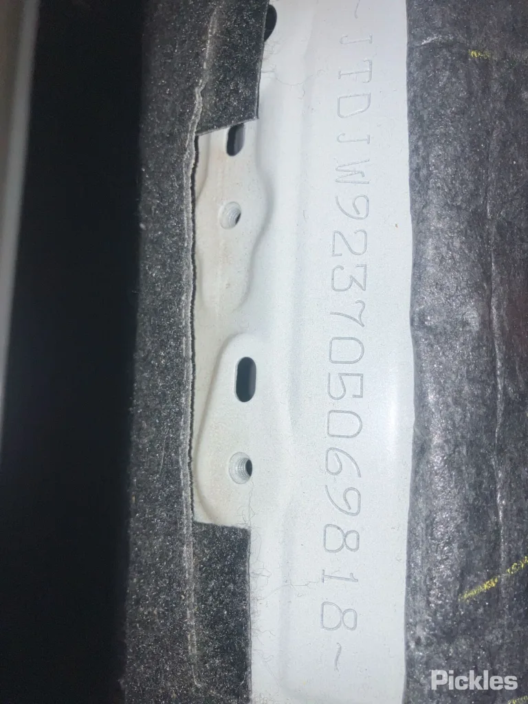 2007 Toyota Yaris Damaged VIN JTDJW923705069818 – photo 13
