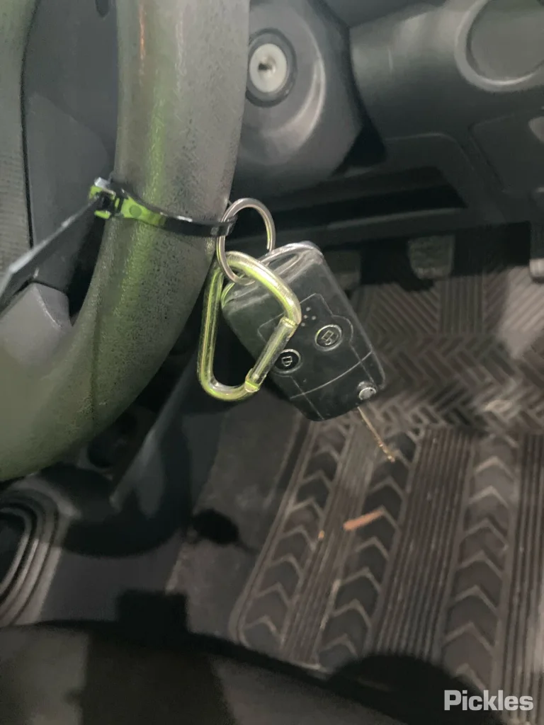 2007 Toyota Yaris Damaged VIN JTDJW923705069818 – photo 19