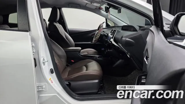 2022 Toyota Prius 4th Gen 1.8 Sold VIN JTDKAMFU5N3158024 – photo 14 2022 Toyota Prius 4th Gen 1.8 Sold VIN JTDKAMFU5N3158024 – photo 14