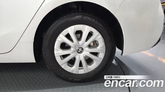 2022 Toyota Prius 4th Gen 1.8 Sold VIN JTDKAMFU5N3158024 – photo 26 2022 Toyota Prius 4th Gen 1.8 Sold VIN JTDKAMFU5N3158024 – photo 26