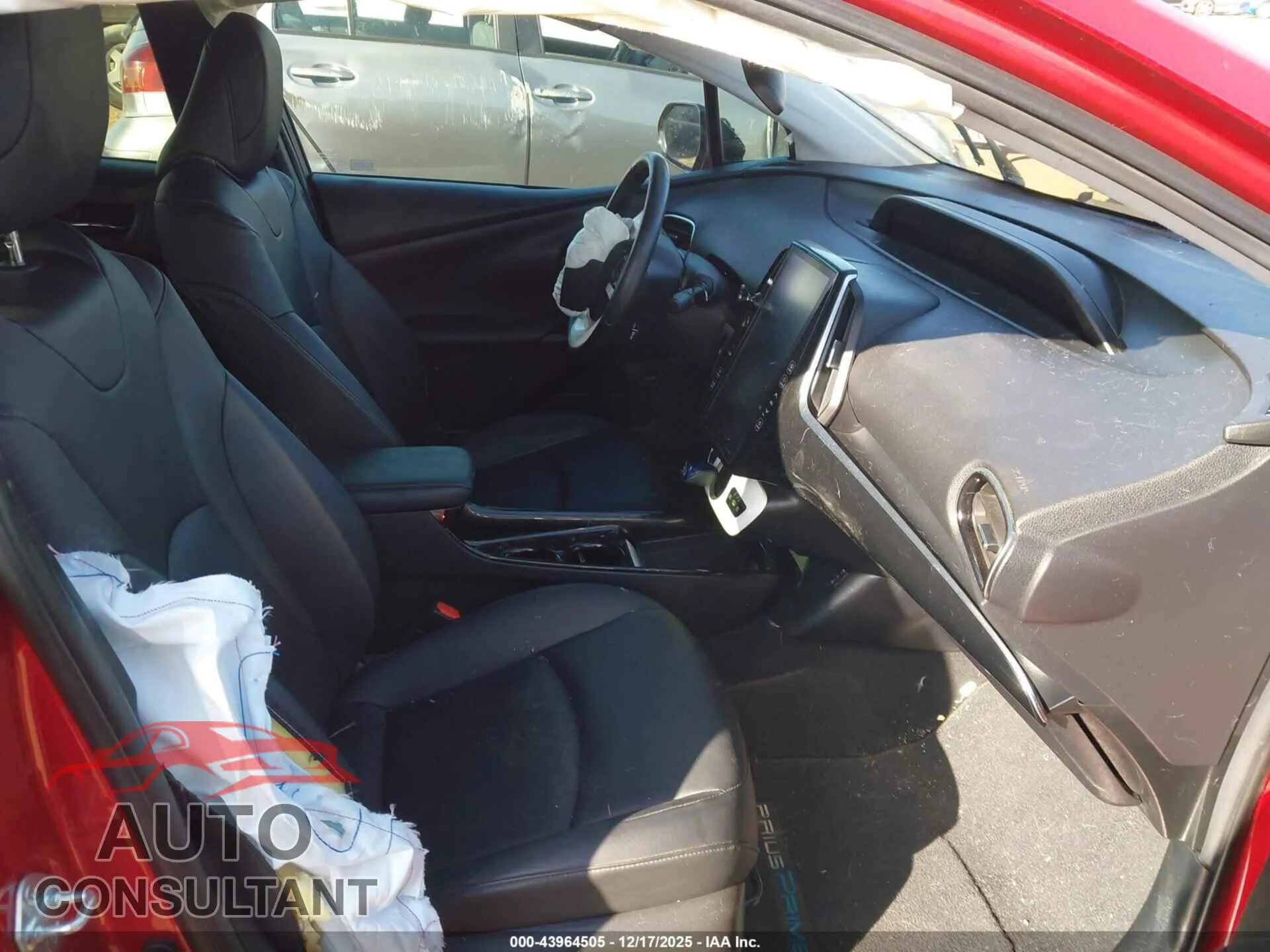 2017 TOYOTA PRIUS PRIME Damaged VIN JTDKARFP1H3047241 – interior seats 2017 TOYOTA PRIUS PRIME Damaged VIN JTDKARFP1H3047241 – interior seats