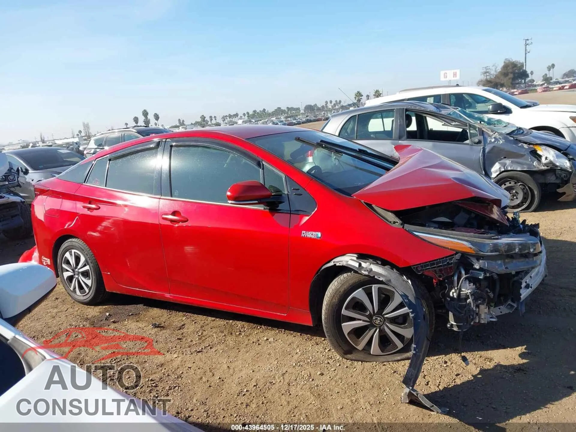 2017 TOYOTA PRIUS PRIME Damaged VIN JTDKARFP1H3047241 – photo 14 2017 TOYOTA PRIUS PRIME Damaged VIN JTDKARFP1H3047241 – photo 14