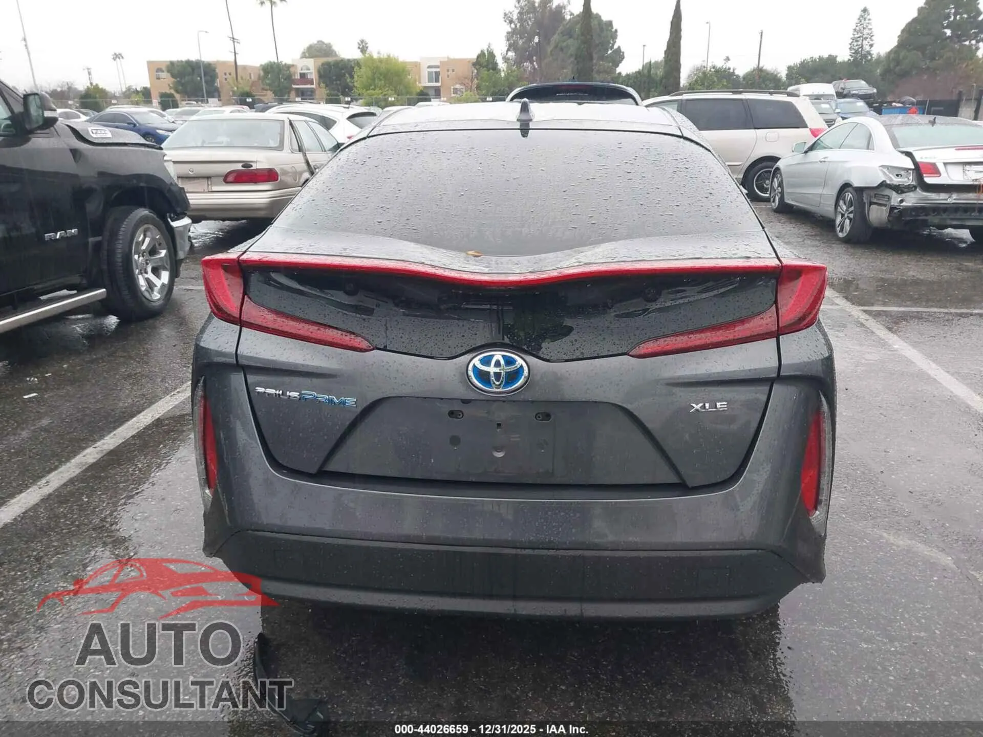 2020 TOYOTA PRIUS PRIME Damaged VIN JTDKARFP2L3154128 – photo 16
