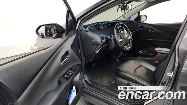 2017 Toyota Prius 4th Gen 1.8 E Sold VIN JTDKBRFU3H3555228 – trunk area 2017 Toyota Prius 4th Gen 1.8 E Sold VIN JTDKBRFU3H3555228 – trunk area