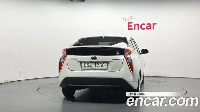 2017 Toyota Prius 4th Gen 1.8 E Sold VIN JTDKBRFU3H3563541 – photo 17