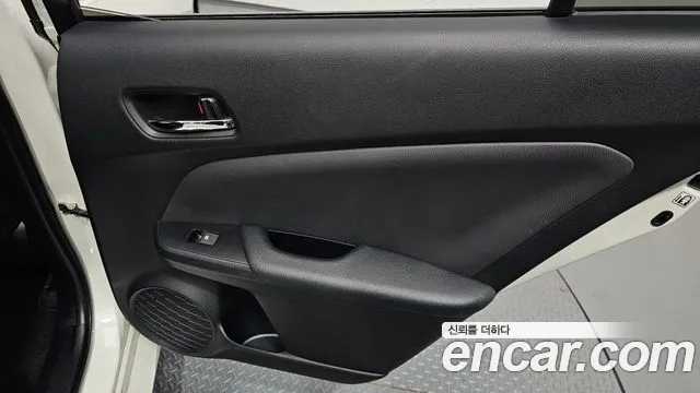 2018 Toyota Prius 4th Gen 1.8 E Sold VIN JTDKBRFU7J3082990 – photo 22 2018 Toyota Prius 4th Gen 1.8 E Sold VIN JTDKBRFU7J3082990 – photo 22