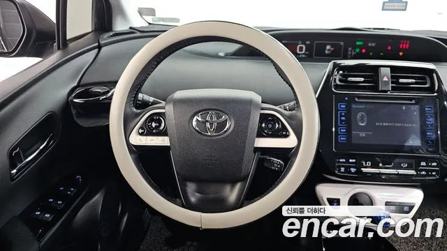 2017 Toyota Prius 4th Gen 1.8 E Sold VIN JTDKBRFUXH3560619 – photo 18
