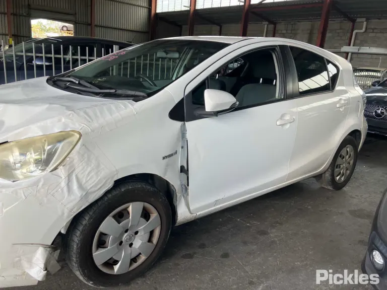 2014 Toyota Prius C Damaged VIN JTDKD3B3801077747 – rear exterior