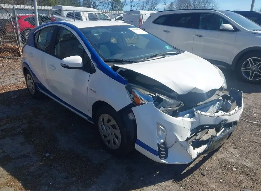 2016 TOYOTA Prius C Used VIN JTDKDTB30G1121928 – rear exterior