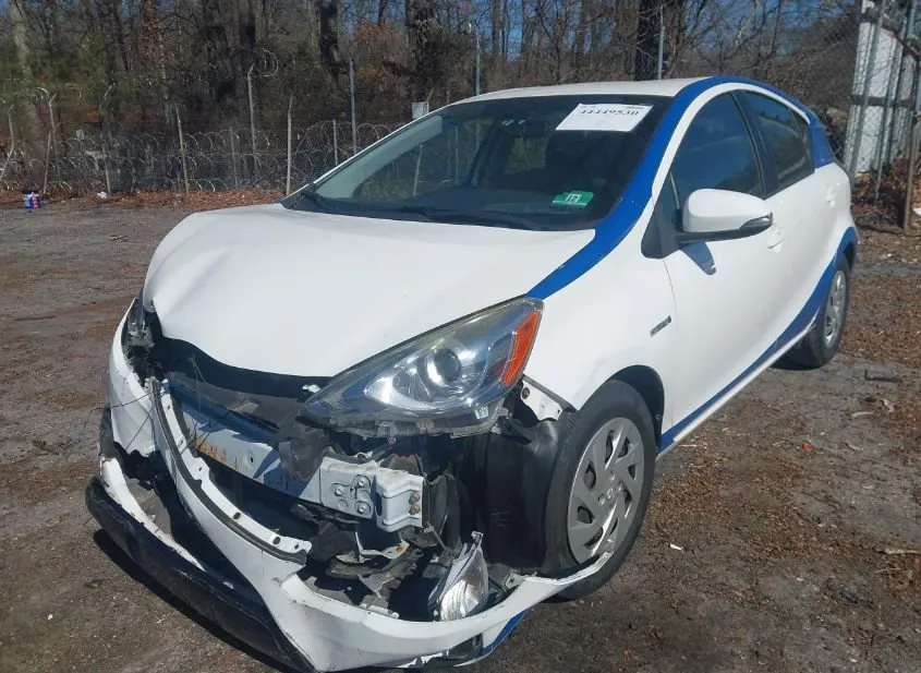 2016 TOYOTA Prius C Used VIN JTDKDTB30G1121928 – side profile
