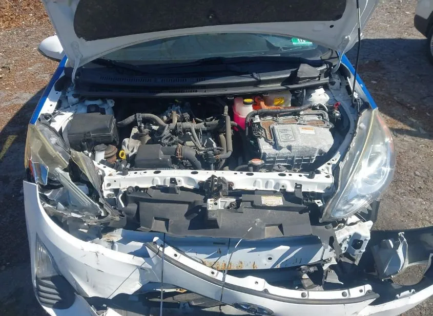 2016 TOYOTA Prius C Used VIN JTDKDTB30G1121928 – undercarriage