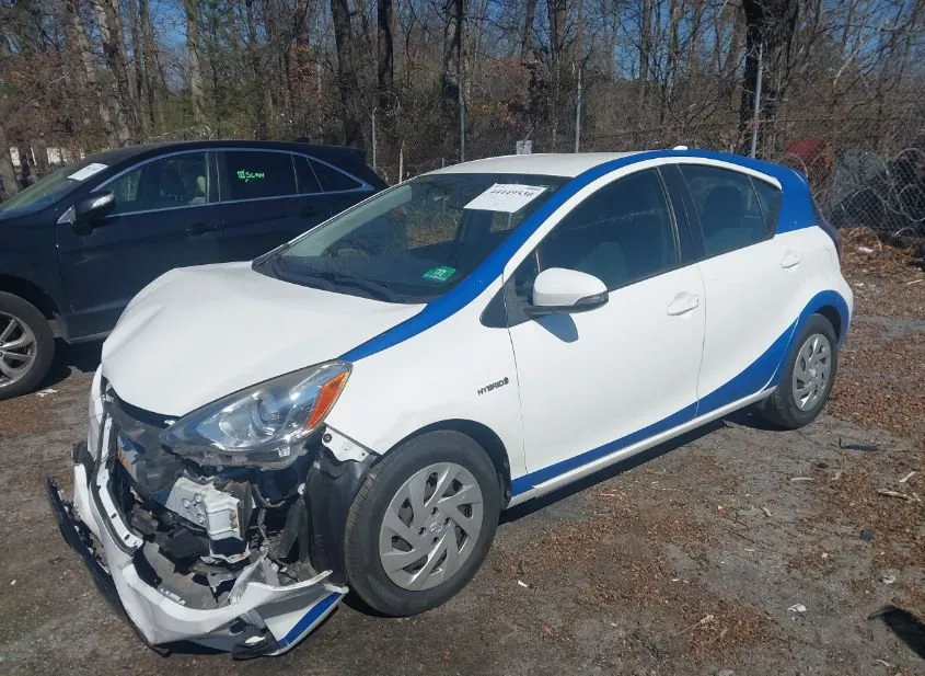 2016 TOYOTA Prius C Used VIN JTDKDTB30G1121928 – trunk area