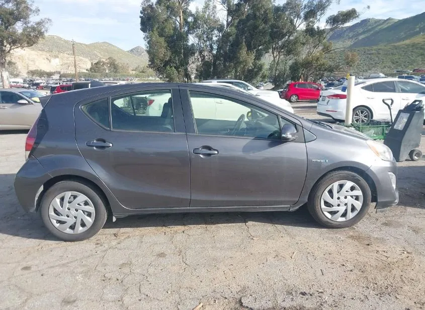 2015 TOYOTA Prius C Used VIN JTDKDTB33F1101168 – rear exterior 2015 TOYOTA Prius C Used VIN JTDKDTB33F1101168 – rear exterior