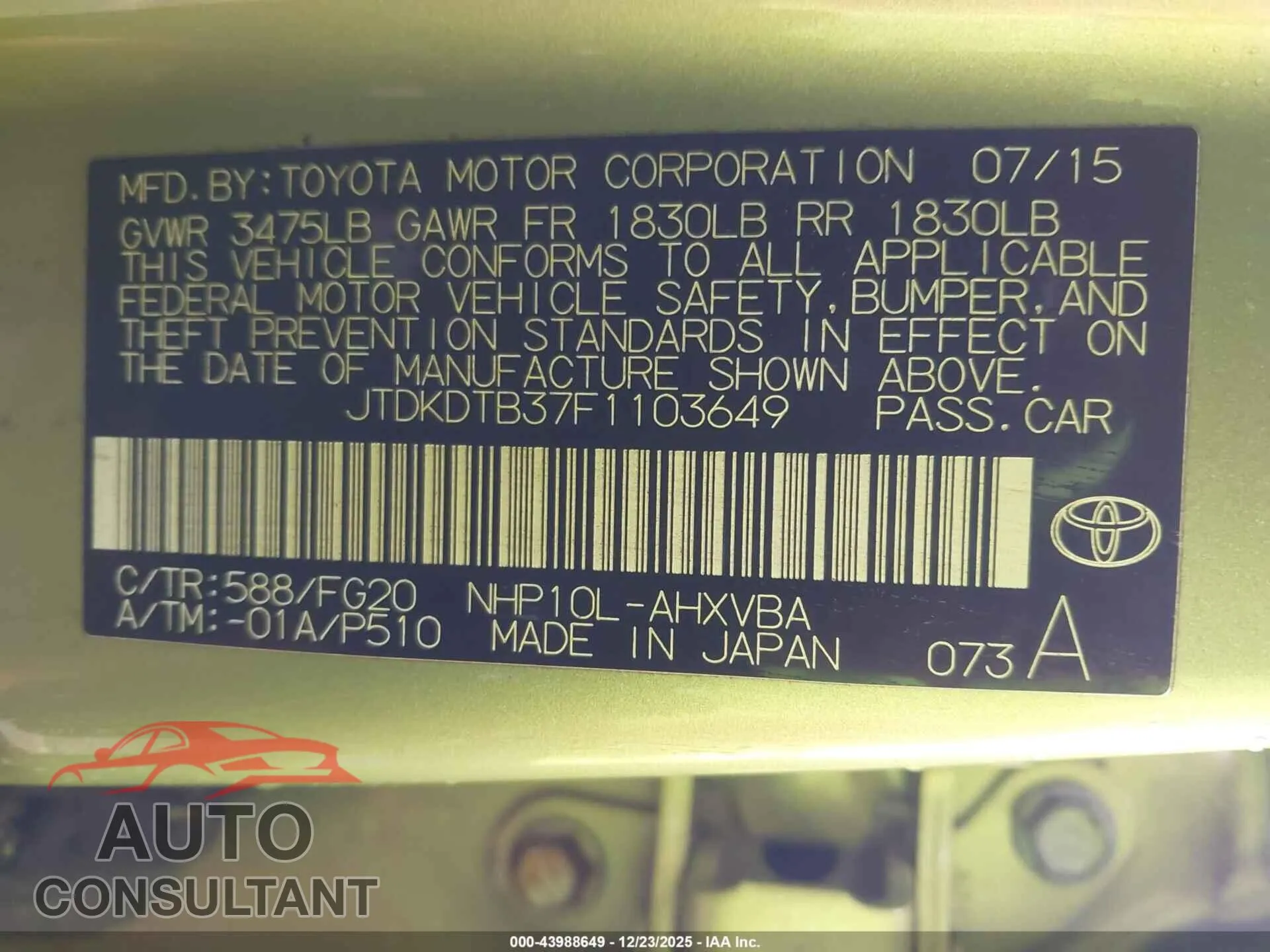 2015 TOYOTA PRIUS C Damaged VIN JTDKDTB37F1103649 – trunk area