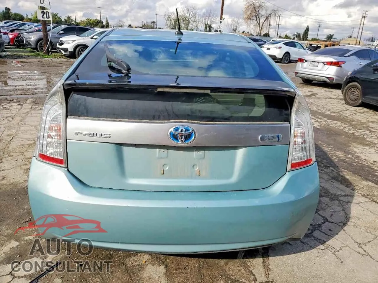 2015 TOYOTA PRIUS Damaged VIN JTDKN3DP7F3066636 – engine bay 2015 TOYOTA PRIUS Damaged VIN JTDKN3DP7F3066636 – engine bay