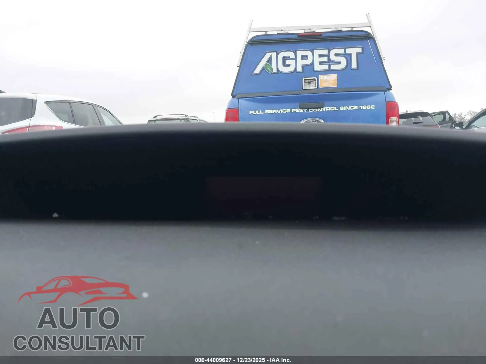 2010 TOYOTA PRIUS Damaged VIN JTDKN3DU2A0029977 – exterior detail