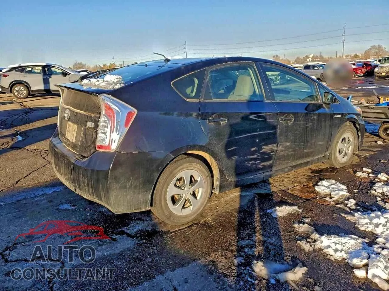 2014 TOYOTA PRIUS Damaged VIN JTDKN3DU3E0379236 – side profile
