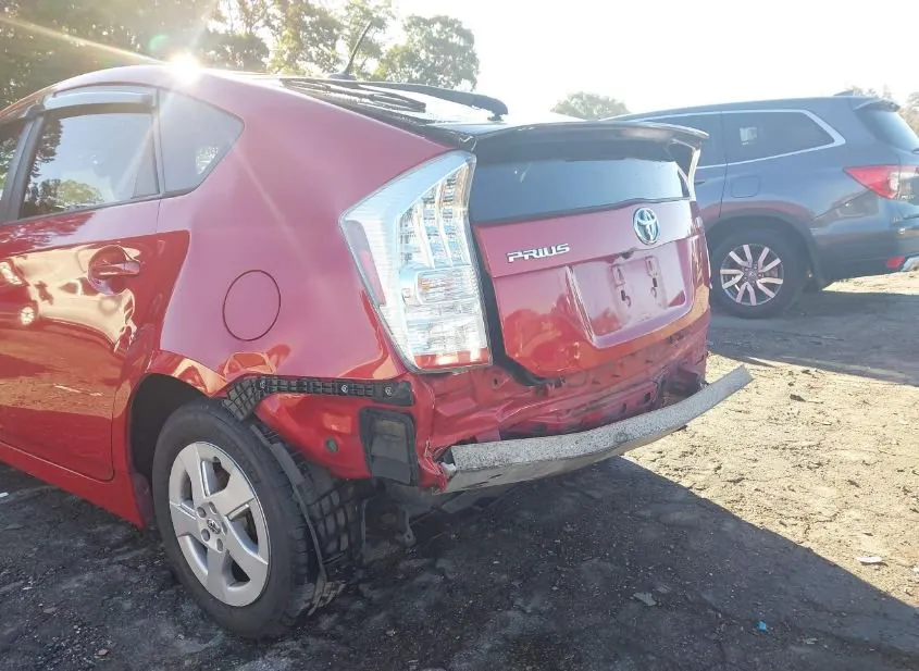 2011 TOYOTA PRIUS Used VIN JTDKN3DU9B1340981 – trunk area