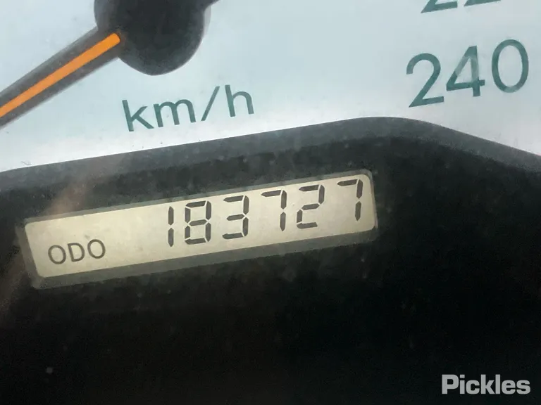 2005 Toyota Corolla Used VIN JTDKR23E100204971 – odometer reading