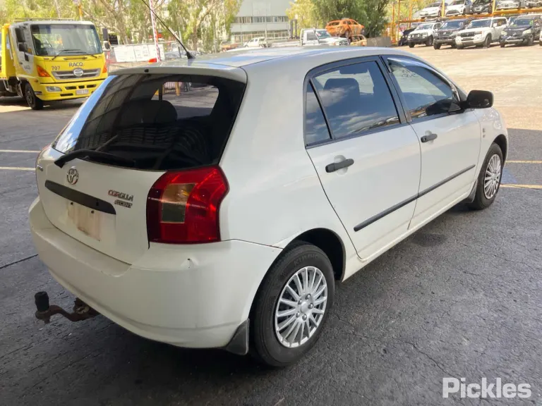 2003 Toyota Corolla Damaged VIN JTDKR23E302012875 – interior seats