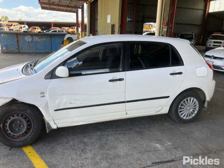 2003 Toyota Corolla Damaged VIN JTDKR23E302012875 – photo 25