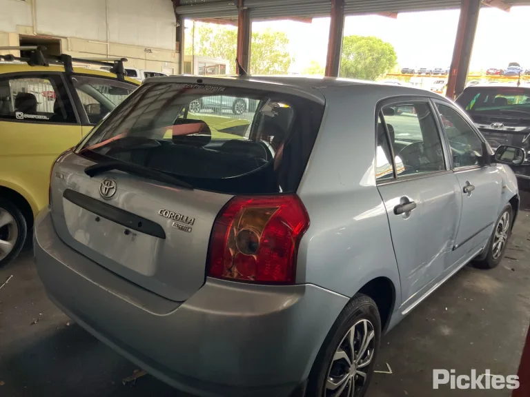 2005 Toyota Corolla Damaged VIN JTDKR23E902032273 – photo 18