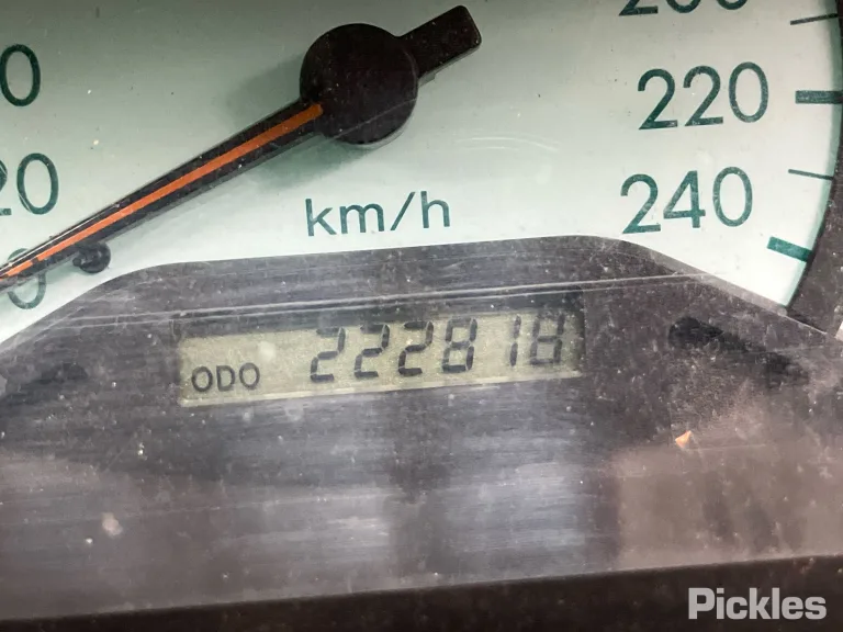 2005 Toyota Corolla Damaged VIN JTDKR23E902032273 – photo 21
