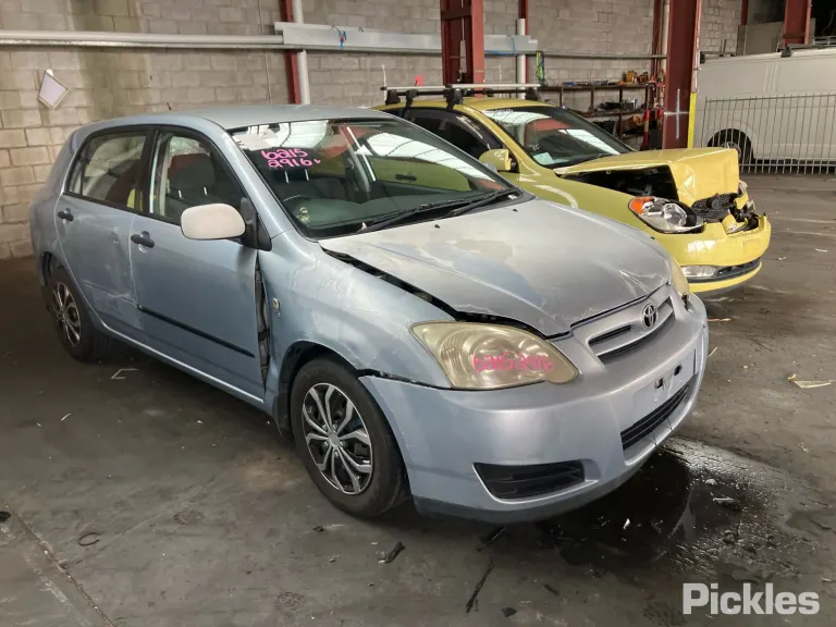 2005 Toyota Corolla Damaged VIN JTDKR23E902032273 – photo 28