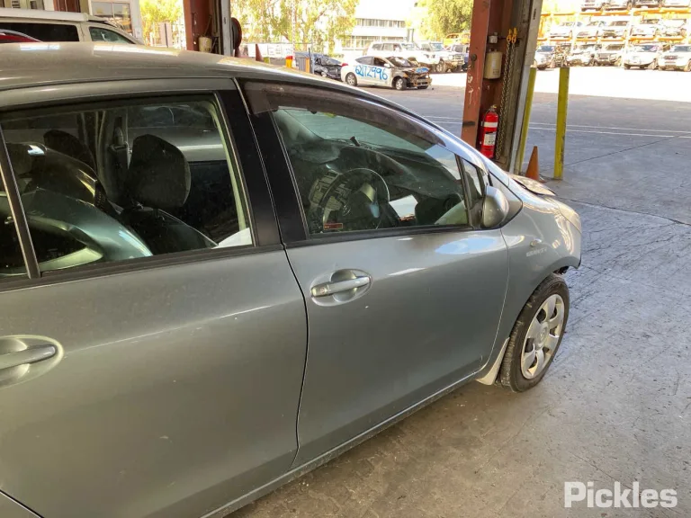 2008 Toyota Yaris Damaged VIN JTDKT923902008680 – photo 12 2008 Toyota Yaris Damaged VIN JTDKT923902008680 – photo 12