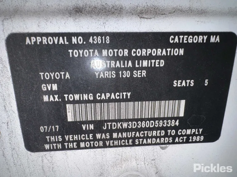 2017 Toyota Yaris Used VIN JTDKW3D360D593384 – photo 14