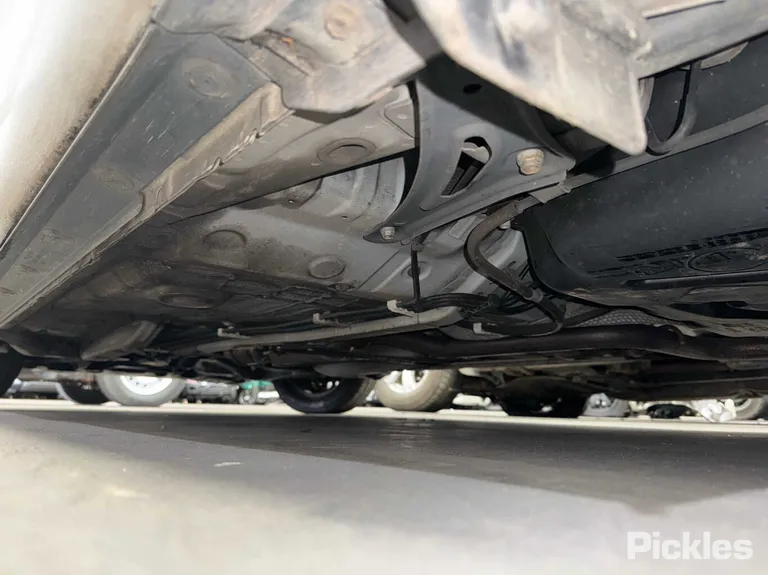 2017 Toyota Yaris Used VIN JTDKW3D360D593384 – photo 30
