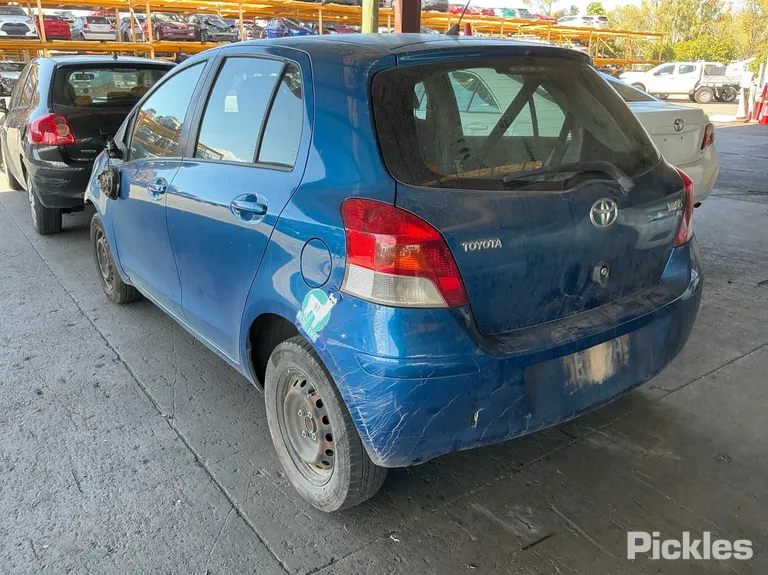 2009 Toyota Yaris - VIN JTDKW923005128244 2009 Toyota Yaris VIN JTDKW923005128244