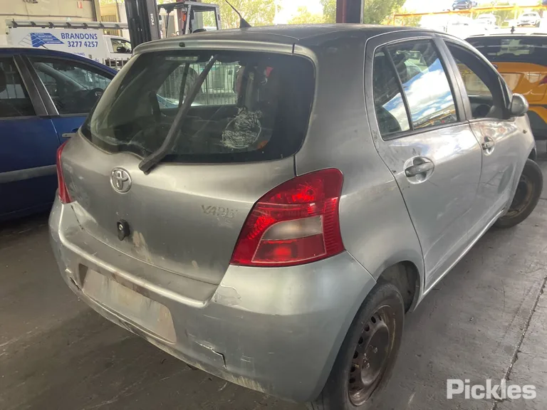 2008 Toyota Yaris Used VIN JTDKW92350J000458 – photo 11
